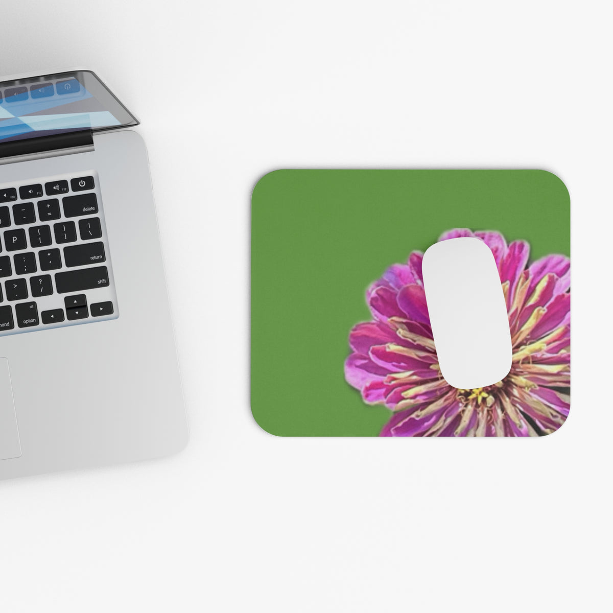 Dramatic Zinnia's Mouse Pad (Rectangle)